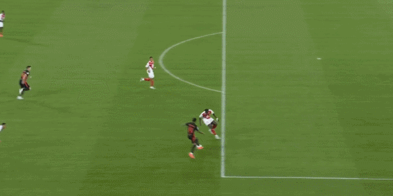 1726793053631819.gif 3.gif