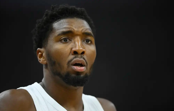 NBA季前赛-公牛116-112逆转骑士 武切维奇砍两双米切尔12分 