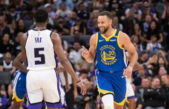 库里13分德罗赞6中6 希尔德22分勇士122-112胜国王