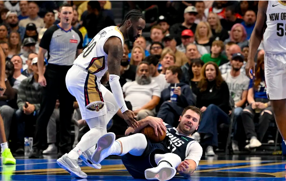 东契奇26+5+5 克莱5记三分 英格拉姆17+5 独行侠41分大胜鹈鹕 东契奇26+5+5 克莱5记三分 英格拉姆17+5 独行侠41分大胜鹈鹕