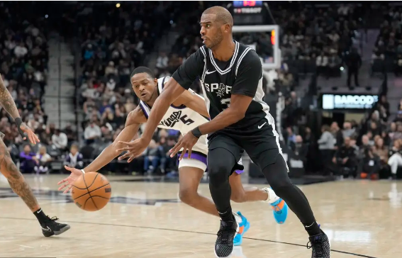 小萨22+16 福克斯22+8 保罗11+8+13 国王4人20+大胜马刺