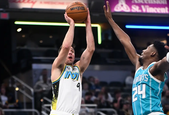 米勒26+6+5 麦康纳生涯新高30分 黄蜂力克步行者止8连败