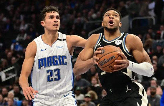 NBA杯-字母哥37+7 利拉德关键5分 雄鹿险胜魔术杀入四强 NBA杯-字母哥37+7 利拉德关键5分 雄鹿险胜魔术杀入四强