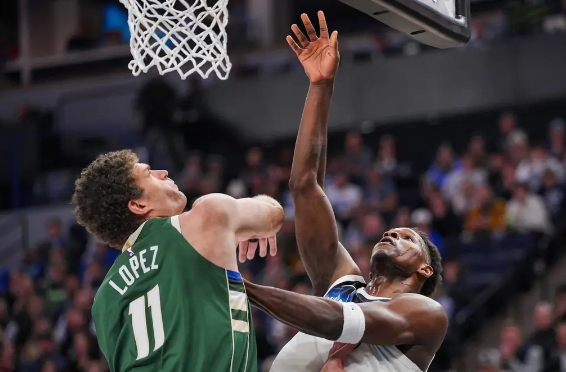 爱德华兹28+7库兹马两双 字母哥缺阵雄鹿103-101胜森林狼