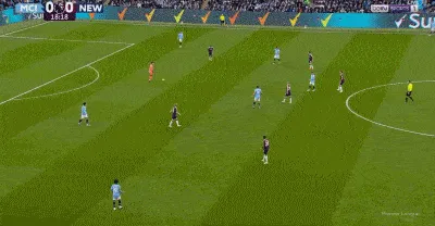 1739639949389868.gif 2.gif