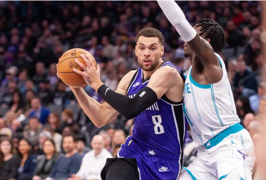 拉文三分9中8轰42分 小桥23+6 国王42分狂胜黄蜂坐稳西部第10