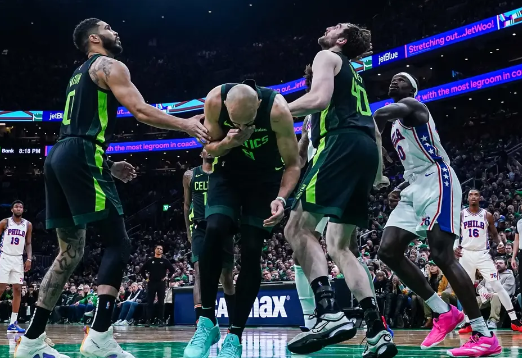 塔图姆三节35+7 乌布雷27+6 双方多人缺战 凯尔特人大胜76人