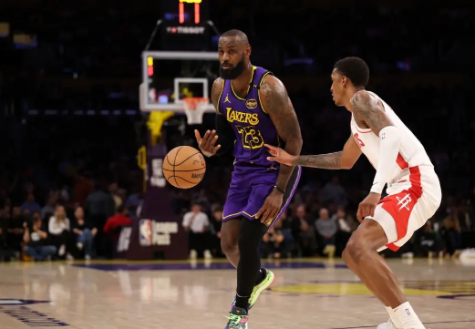 文森特+芬尼12记三分合砍40分 东詹36分 湖人终结火箭三连胜