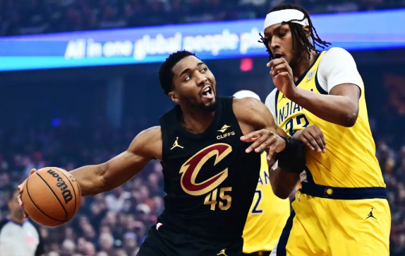 步行者4-1击败骑士挺进东决!哈利伯顿31+6+8 米切尔35+9 步行者4-1击败骑士挺进东决!哈利伯顿31+6+8 米切尔35+9