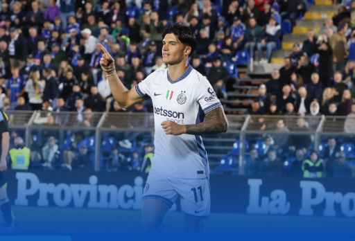 意甲-国米2-0科莫意甲亚军收官 科雷亚破门 雷纳告别战染红 意甲-国米2-0科莫意甲亚军收官 科雷亚破门 雷纳告别战染红